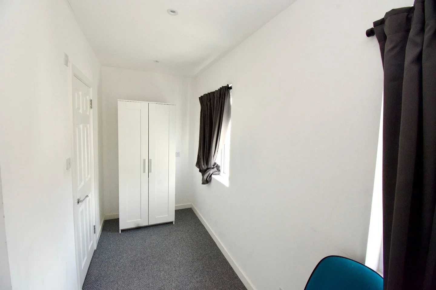 Flat Chartley Avenue in Greater London
