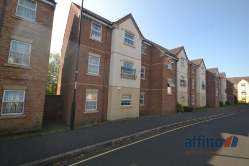 Flat Gillquart Way in Coventry