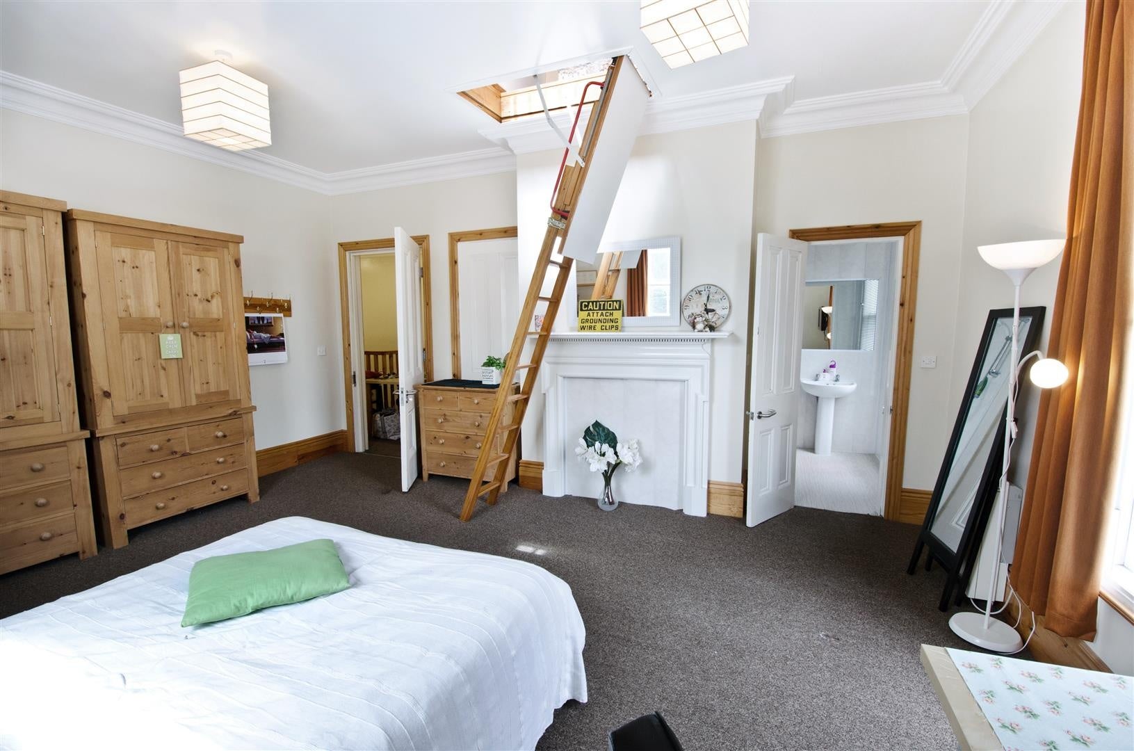Room Northumberland Road in Sheffield