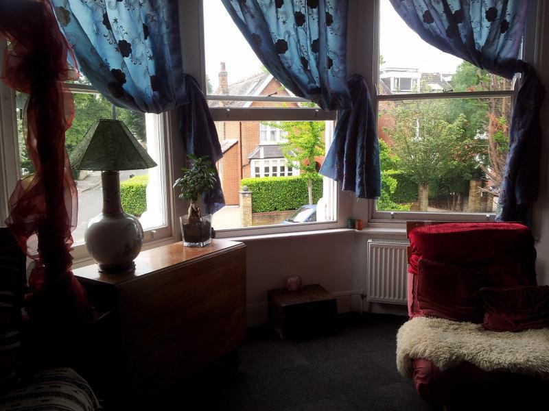 Room Freeland Road in Greater London