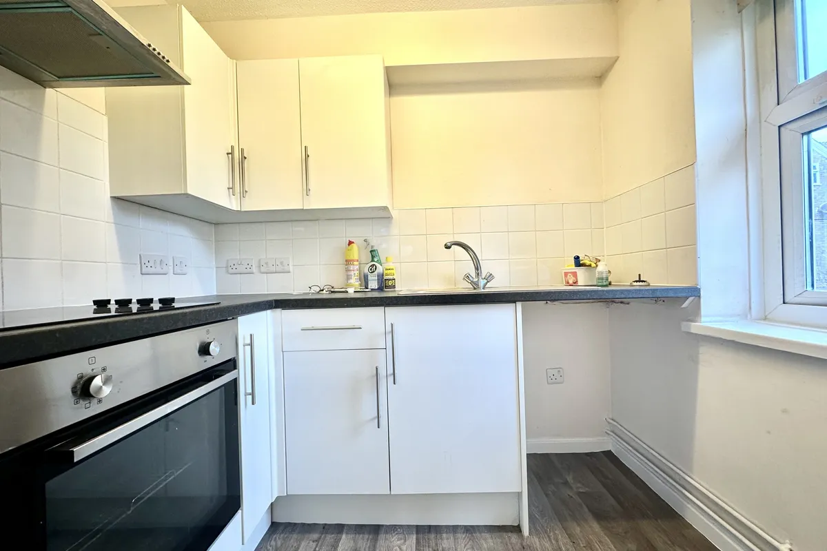 Flat Aldwick Road in Arun