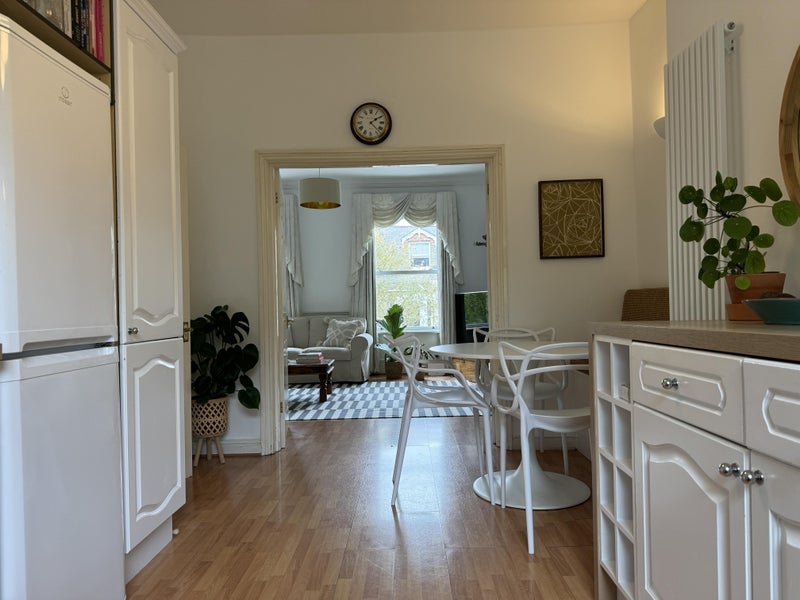 Room Gladys Road in Greater London