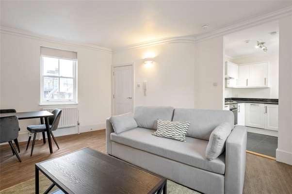Flat New Oxford Street in Greater London