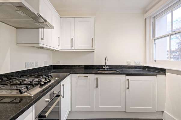 Flat New Oxford Street in Greater London