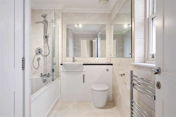Flat New Oxford Street in Greater London
