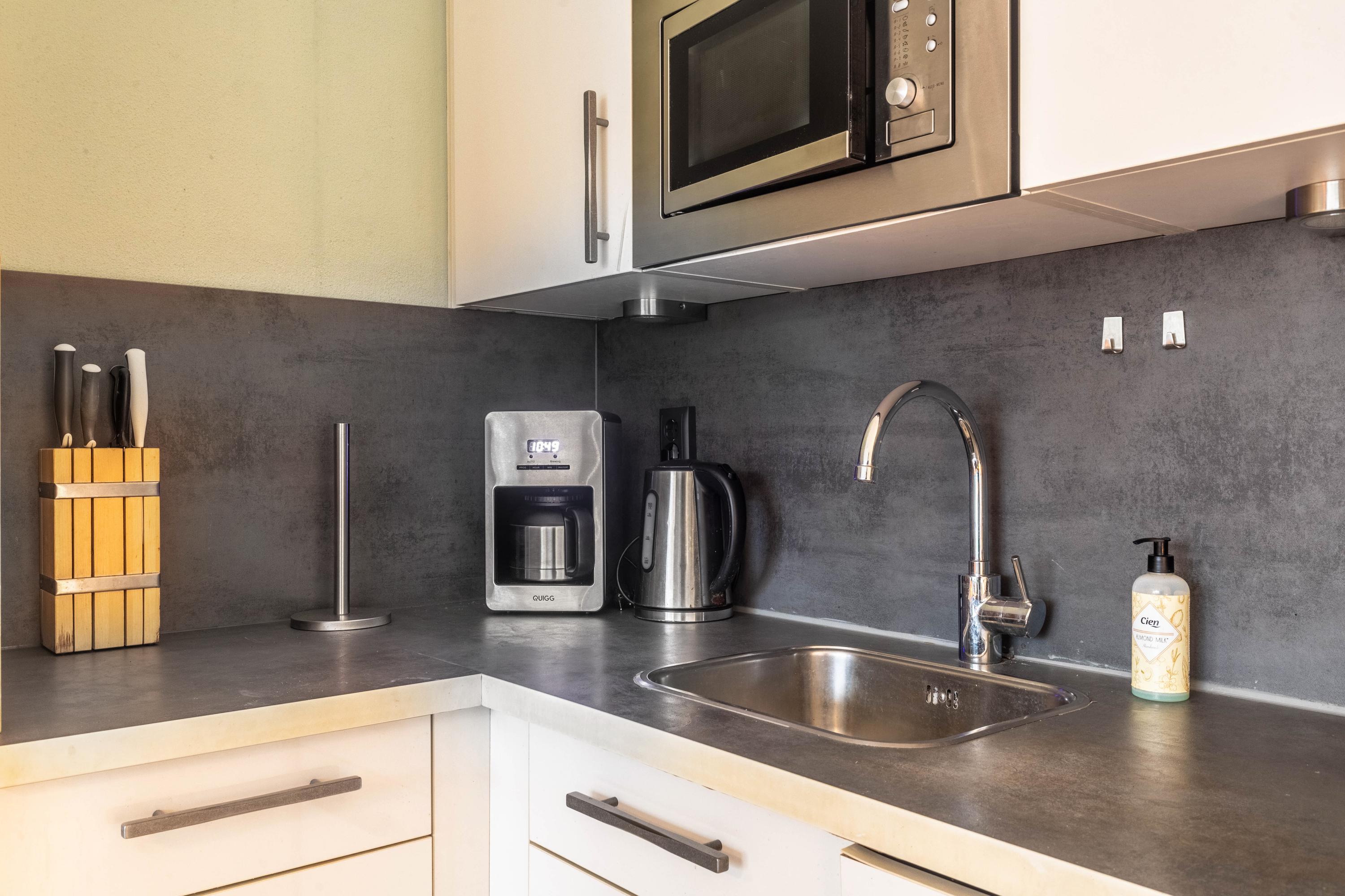 Studio te koop: Newa 37, Amstelveen