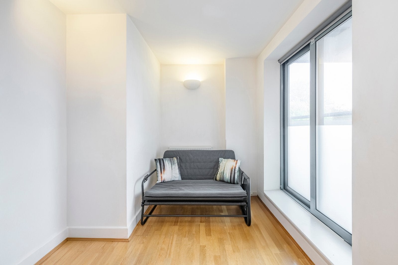 Flat Goswell Road in Greater London