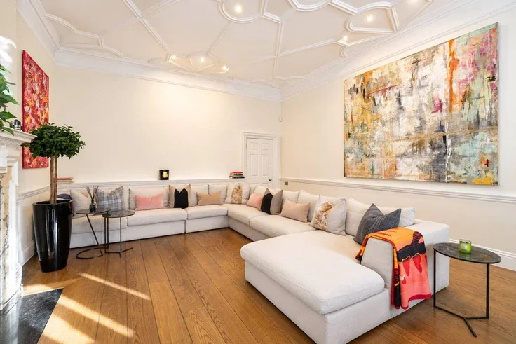 Flat Lennox Gardens in Greater London