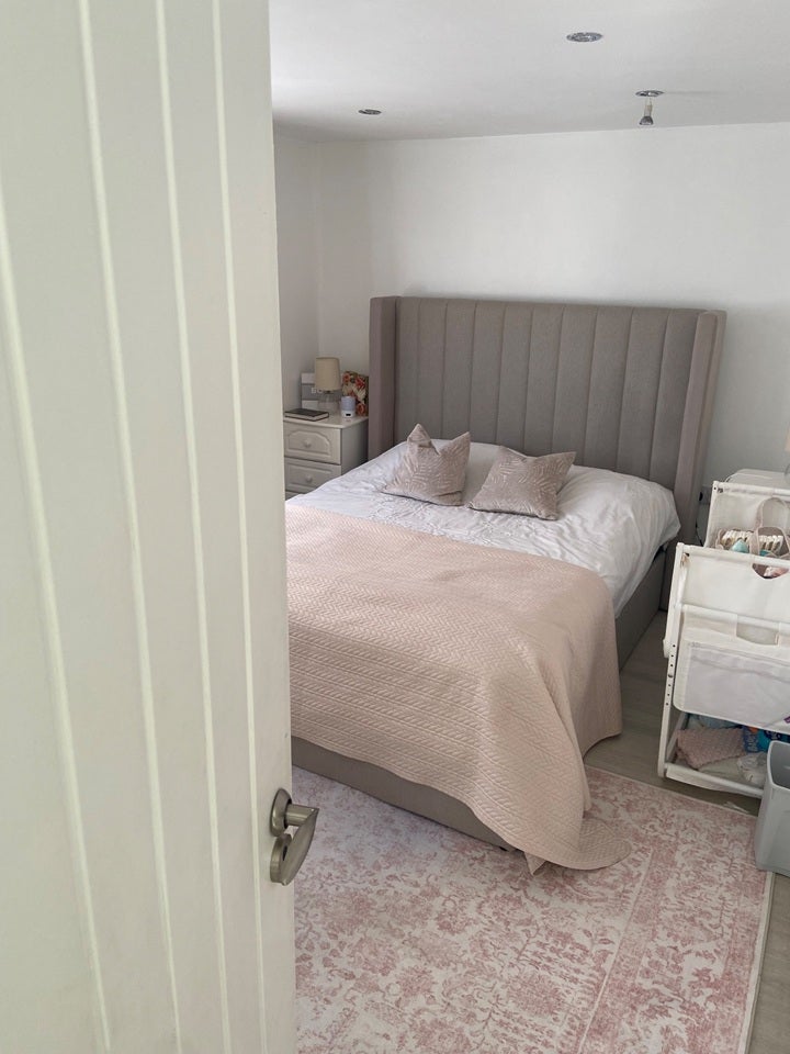 Room Cadiz Road in Greater London