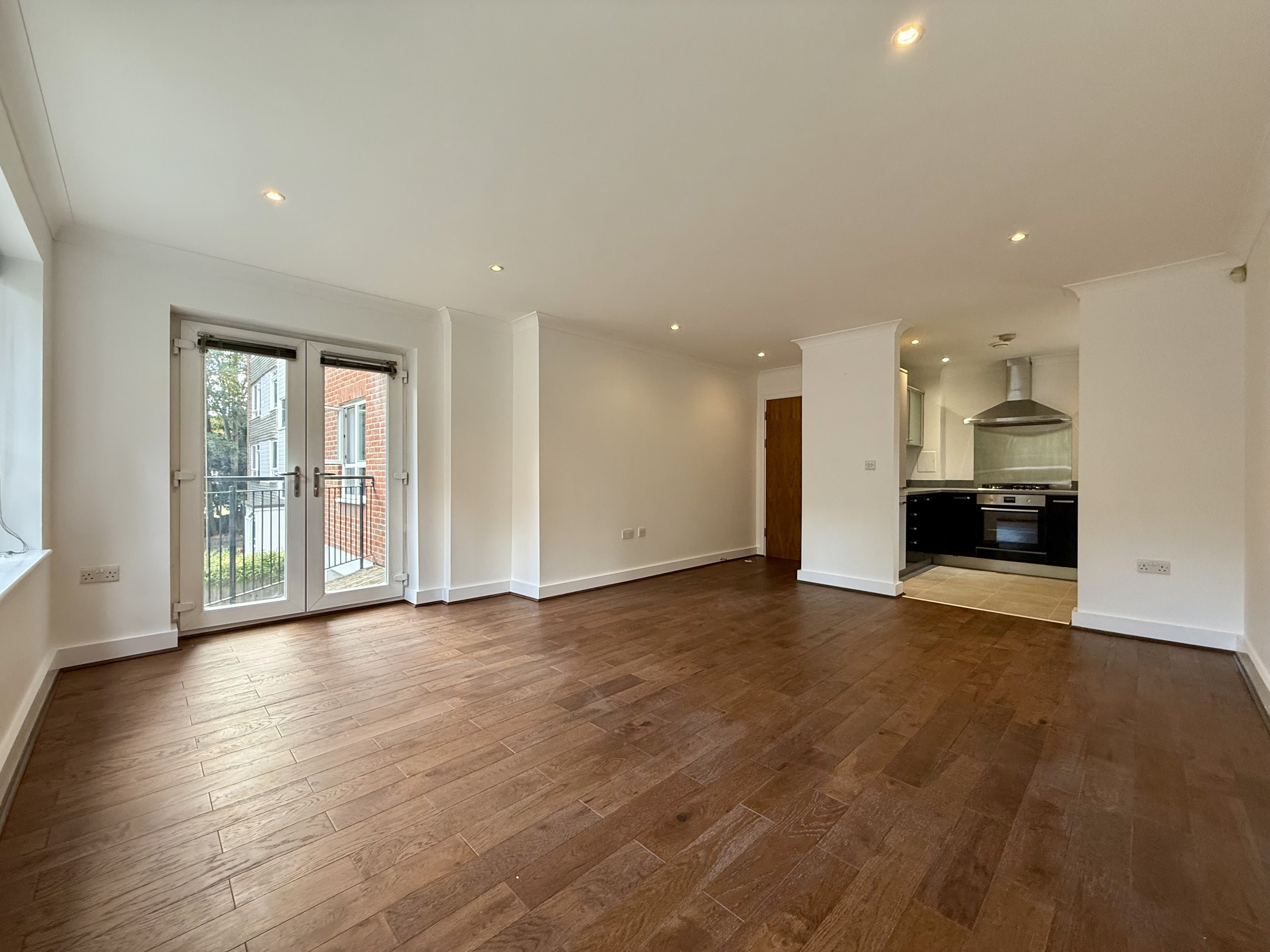 Flat Southend Road in Greater London