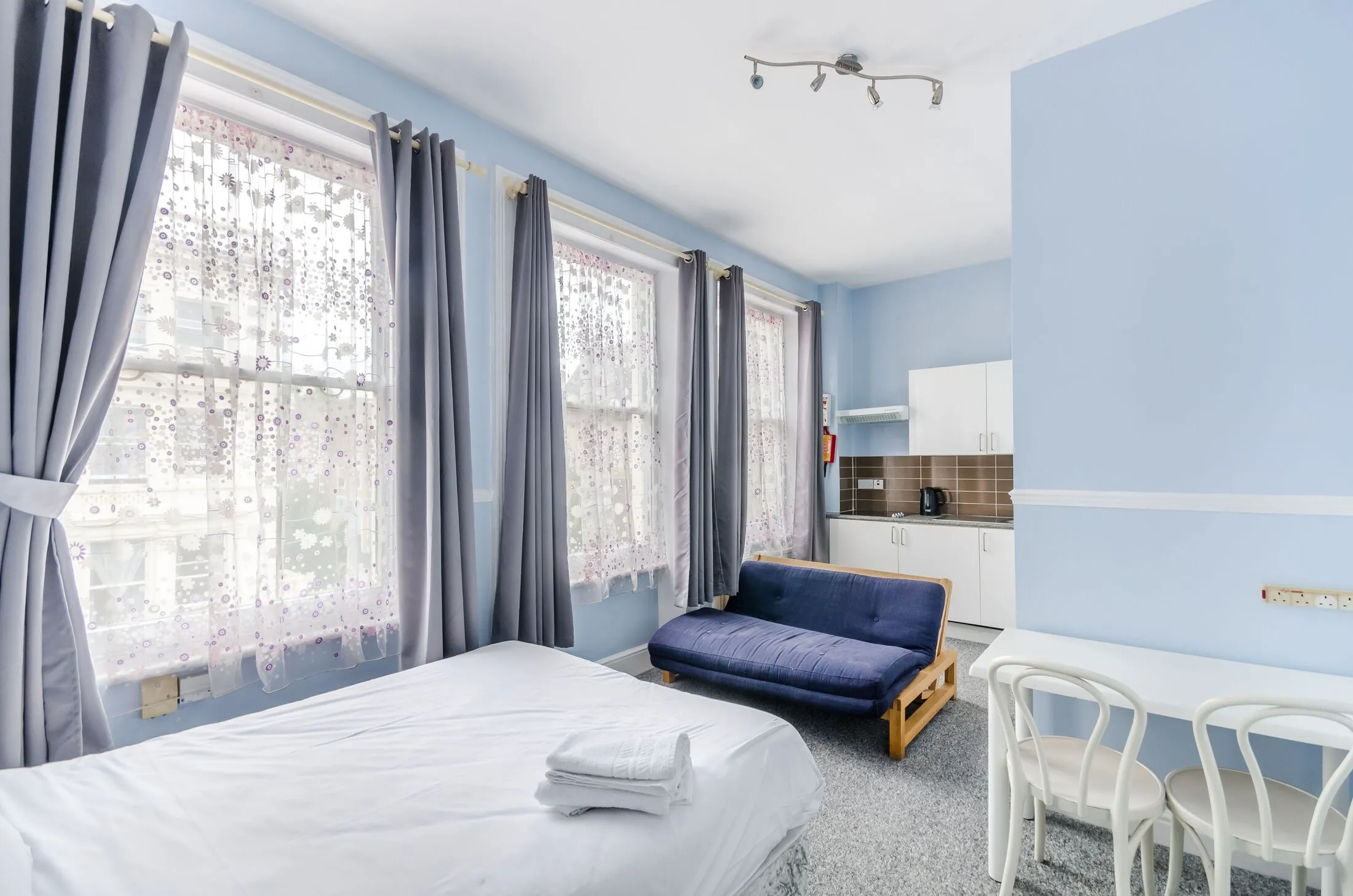 Flat Charleville Road in Greater London