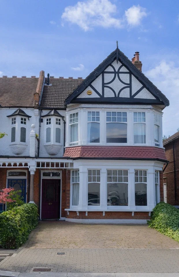 House Granville Road in Greater London