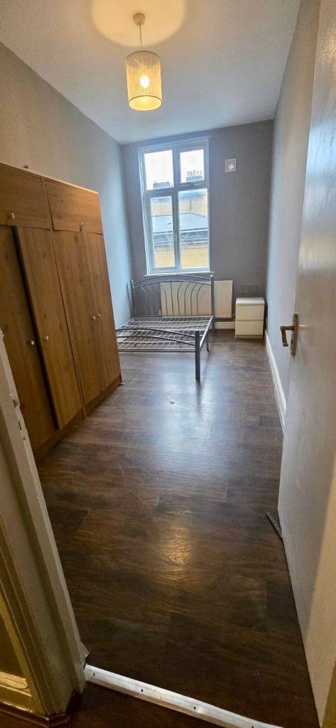 Flat Romford Road in Greater London