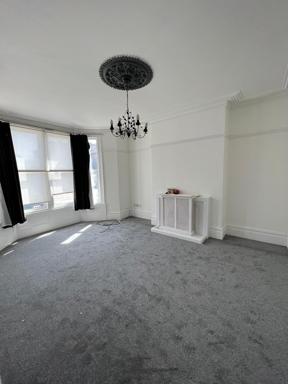 Room Dickenson Road in Weston-super-Mare