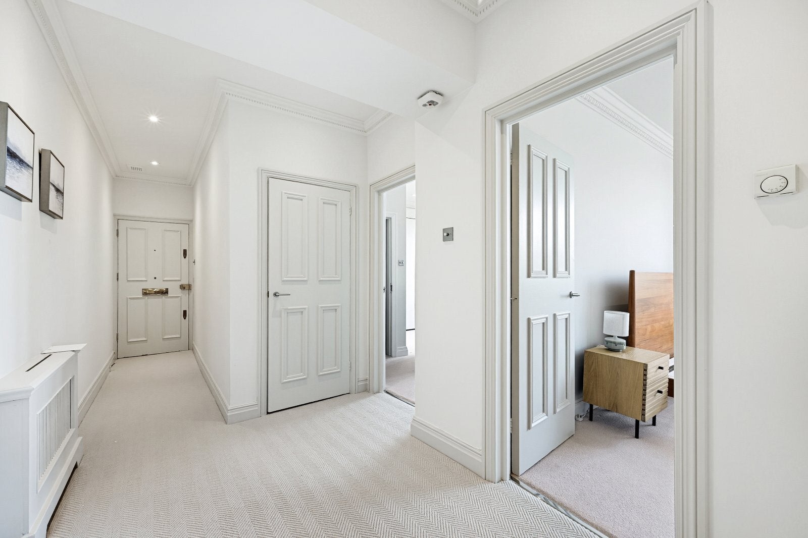 Flat Cranley Gardens in Greater London