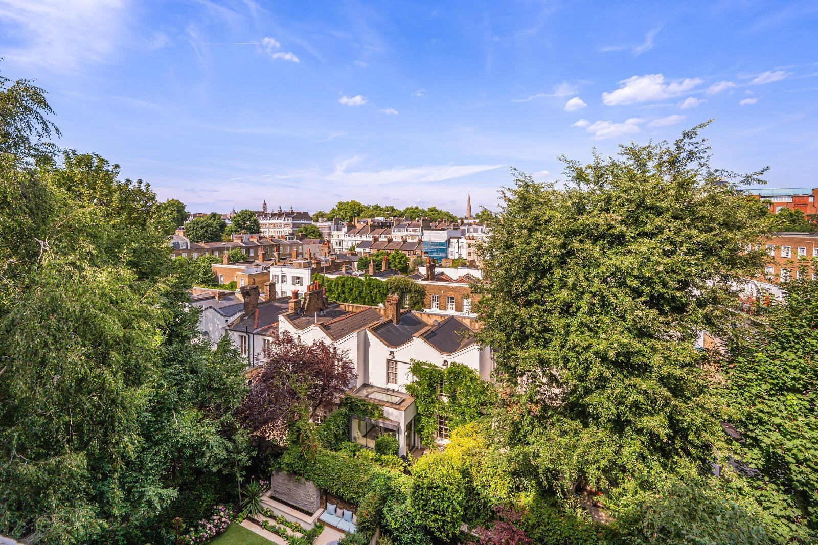 Flat Cranley Gardens in Greater London