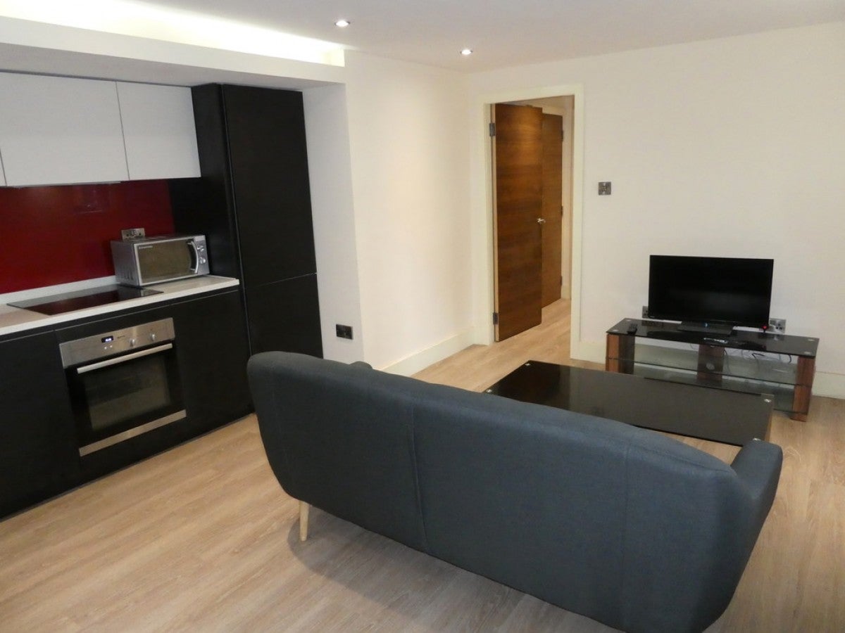 Flat Park Crescent in Manchester