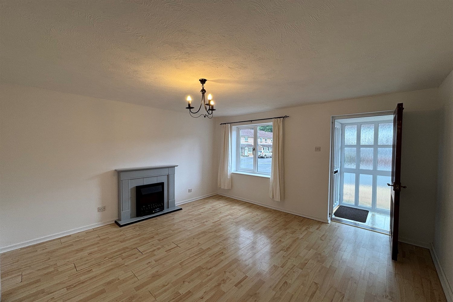 Flat Oakwood Close in Chichester