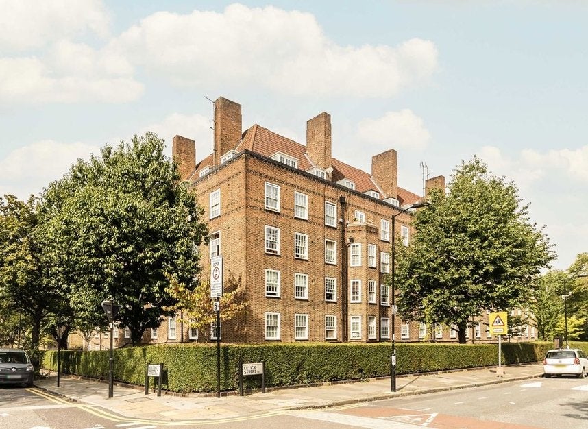 Flat Killick Street in Greater London