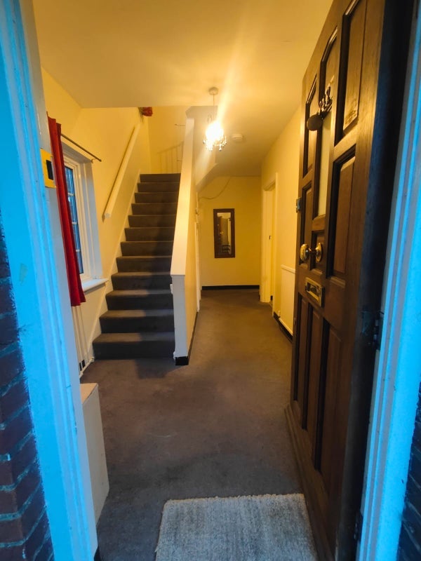 Room Upton Lane in Greater London
