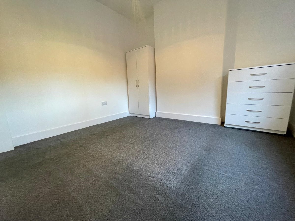 Flat Ash Grove in London