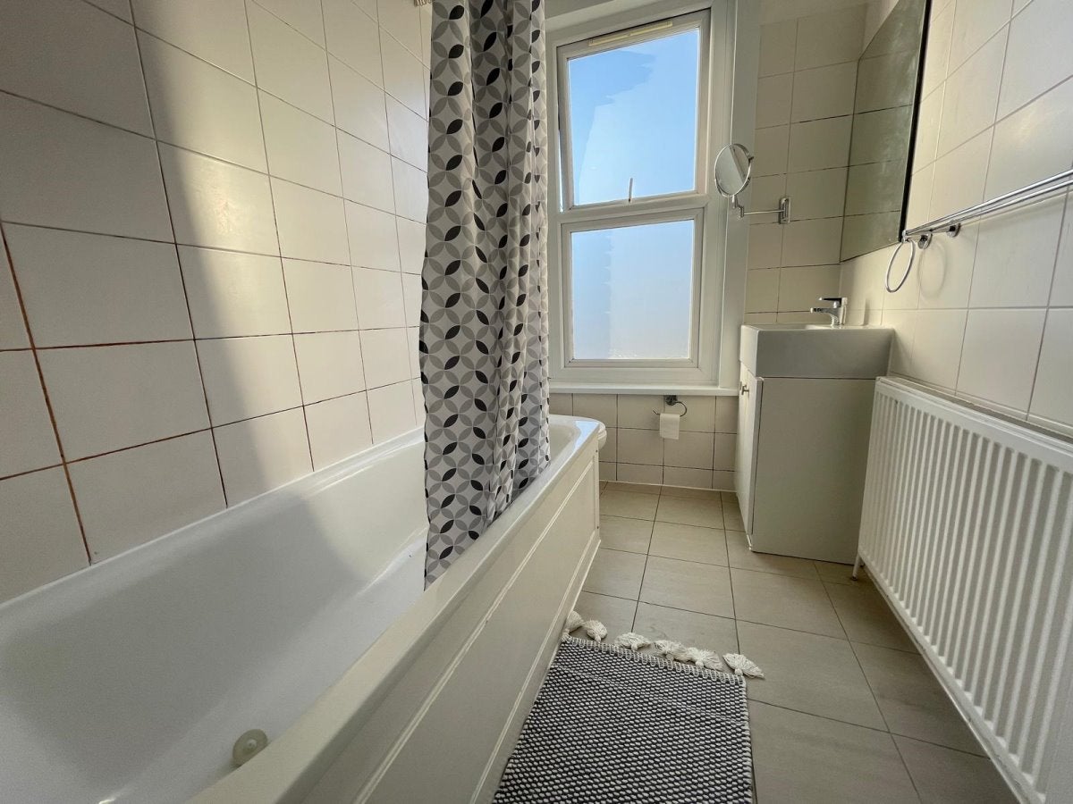 Flat Ash Grove in London