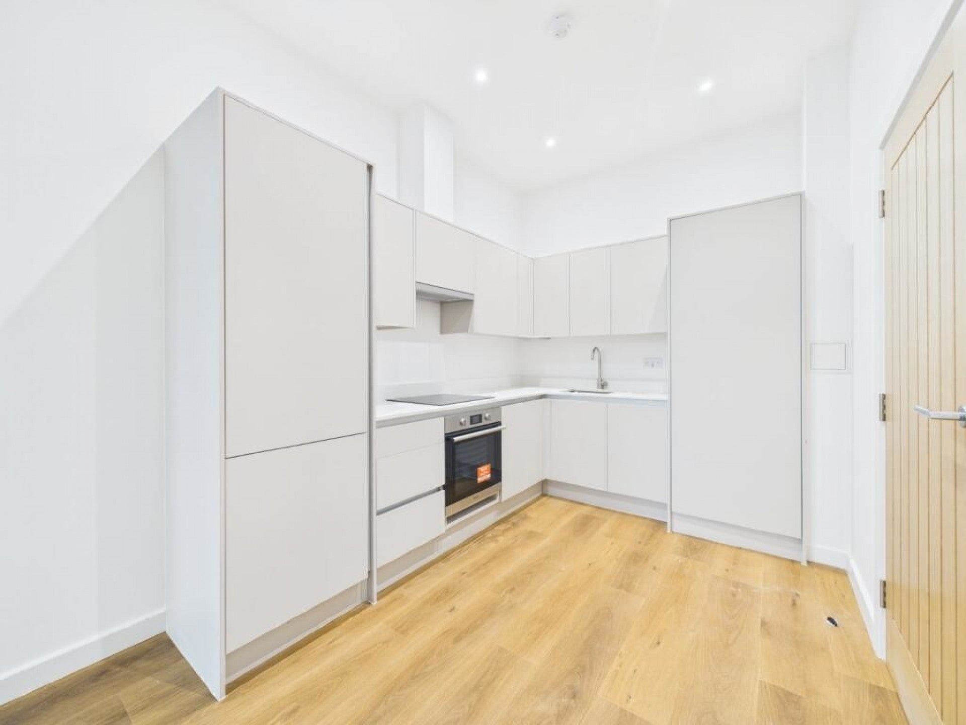 Flat New Road in Borough of Runnymede