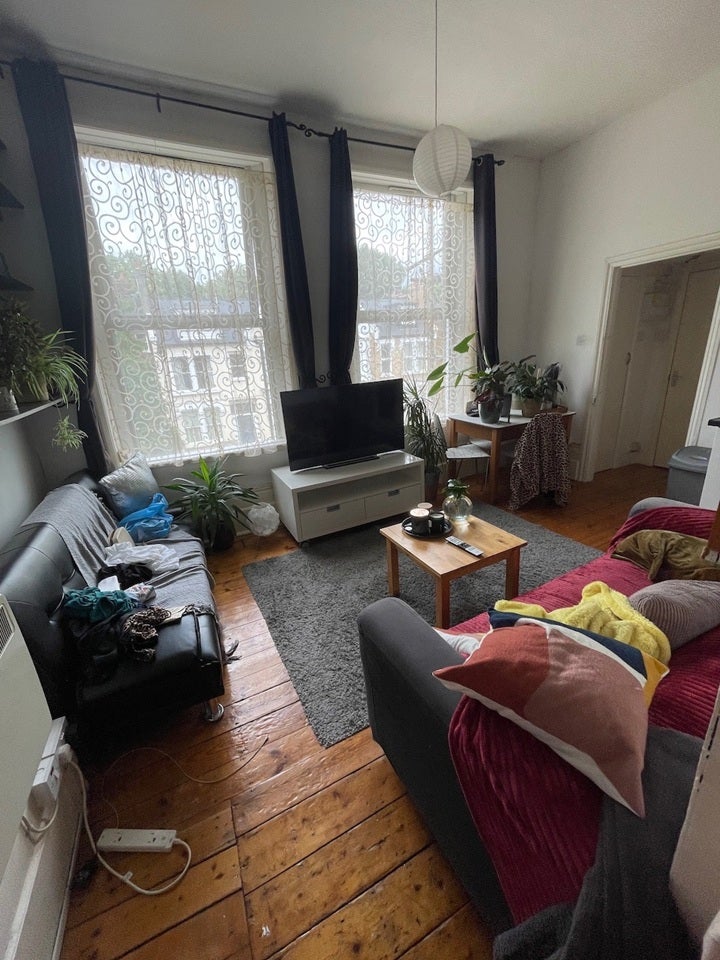 Flat Gloucester Drive in Greater London
