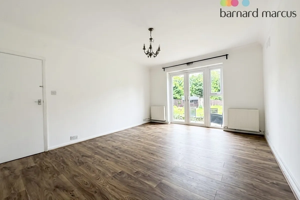 House Cheyham Gardens in Epsom and Ewell
