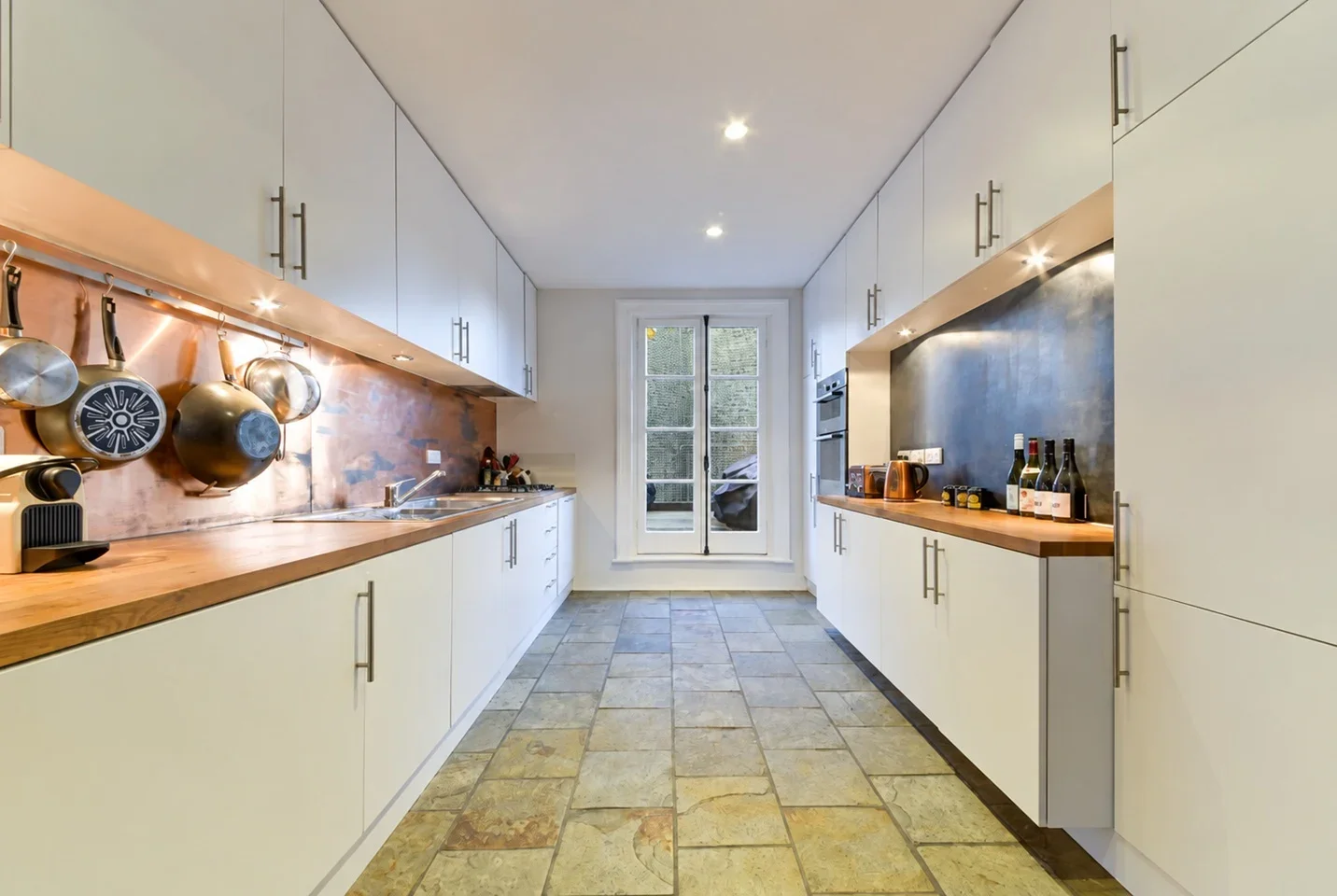 Flat St George's Road in Greater London