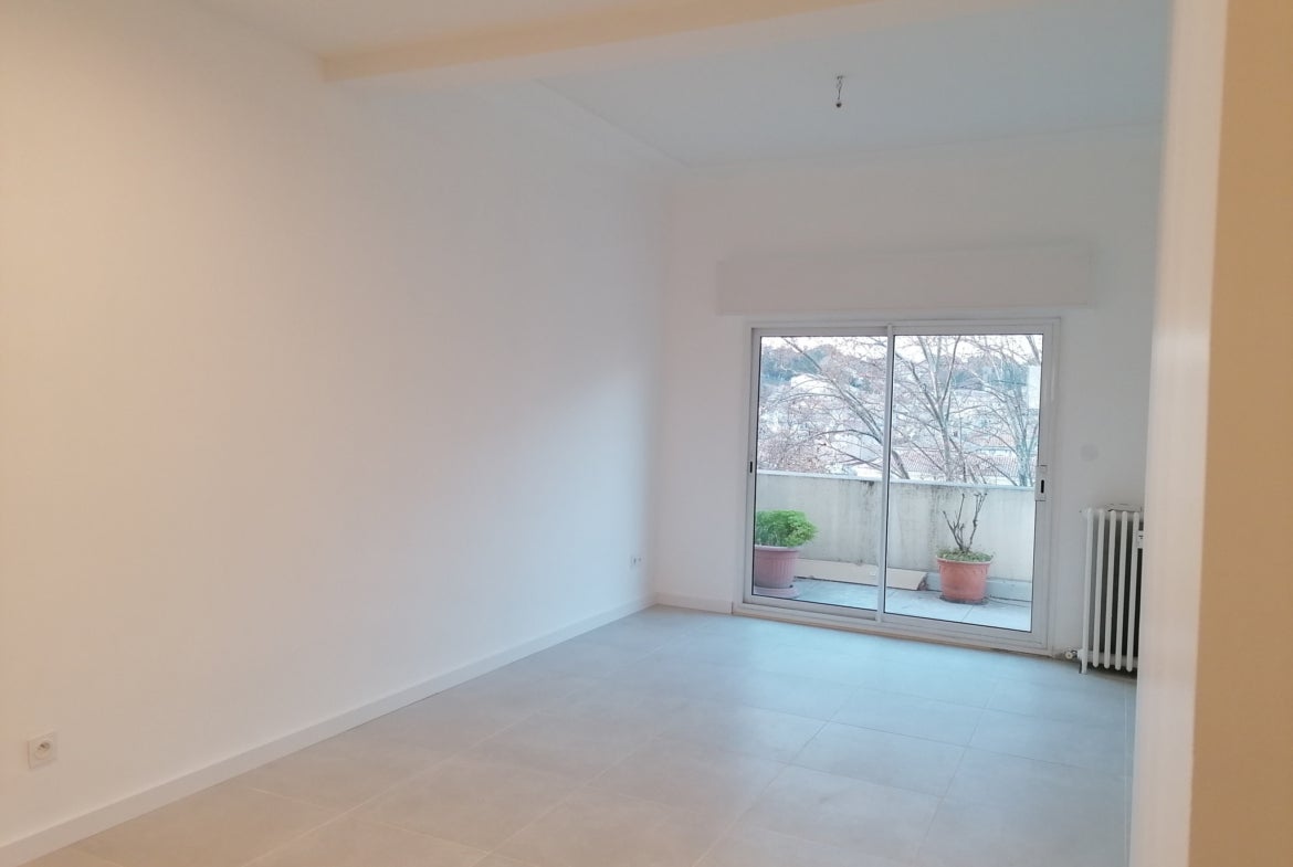 Flat Boulevard Gambetta in Nîmes