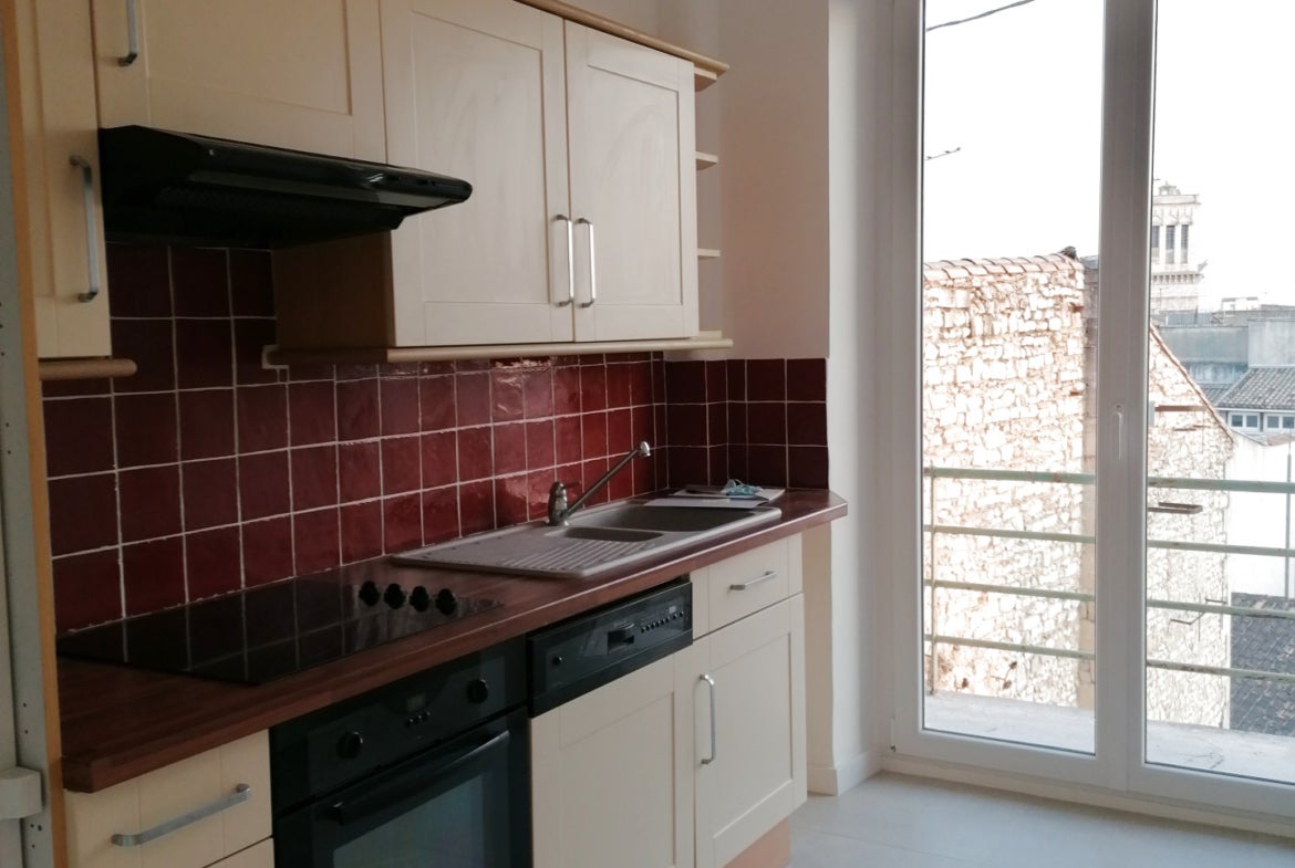 Flat Boulevard Gambetta in Nîmes