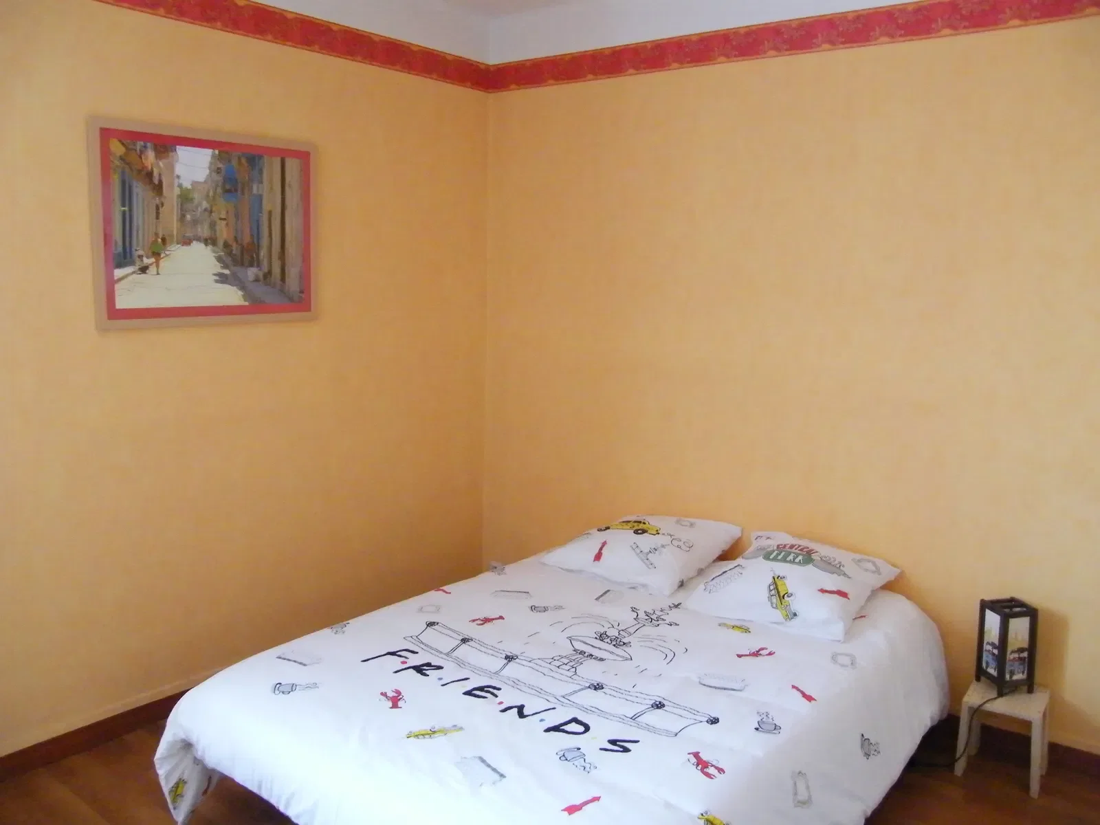 Room Place Aristide Briand in Épernon