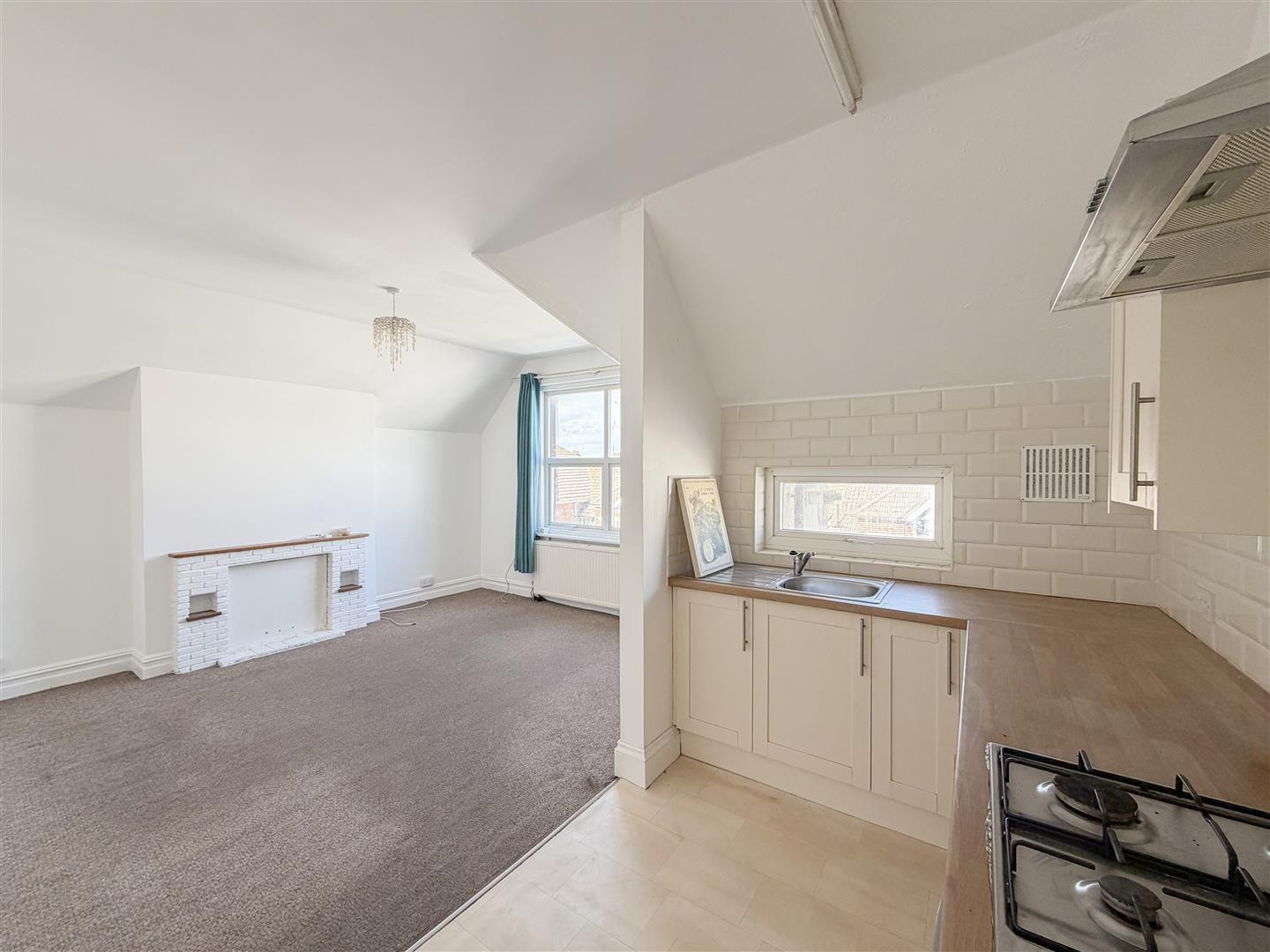 Flat Parkhurst Road in Rother
