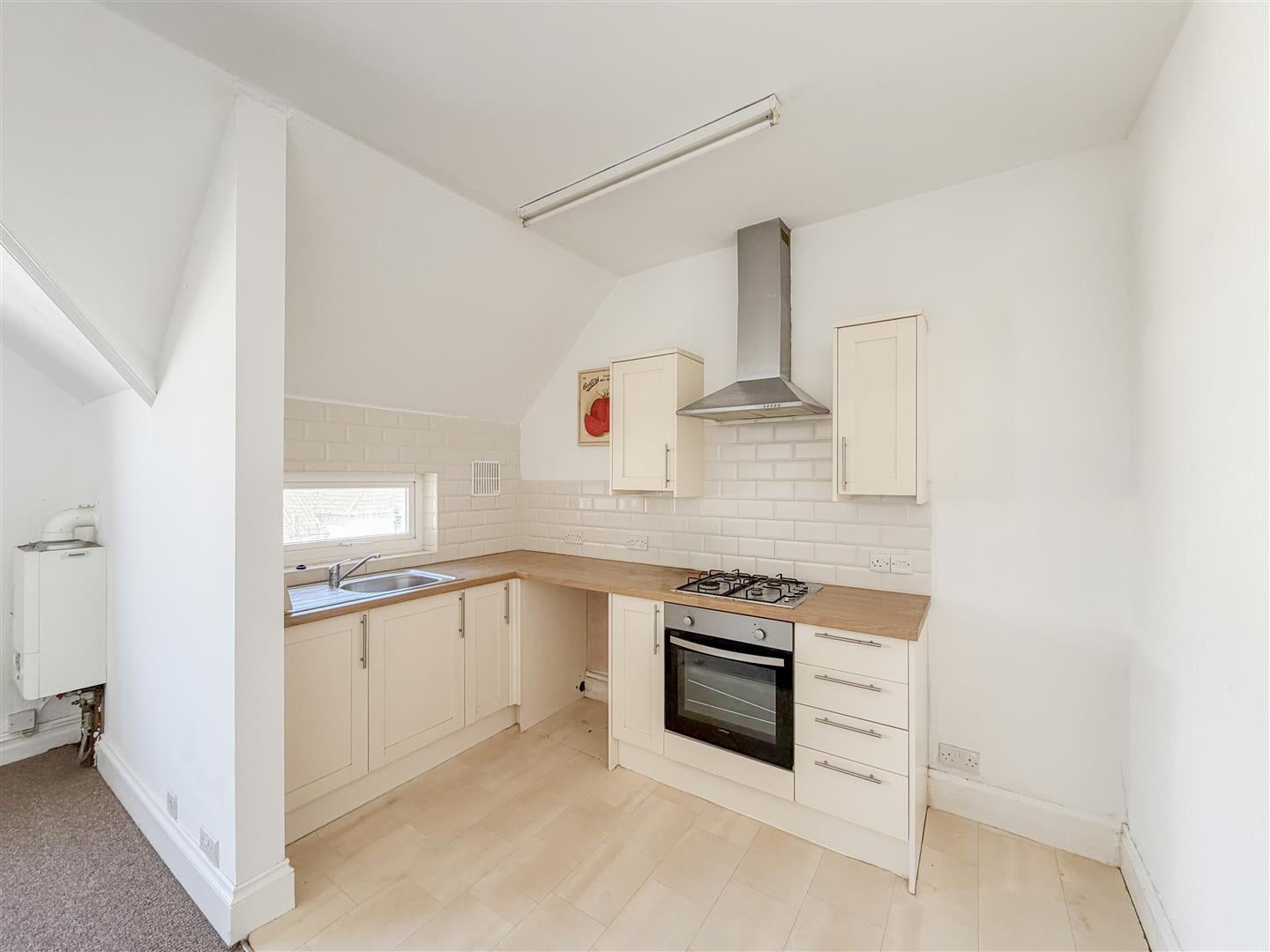 Flat Parkhurst Road in Rother
