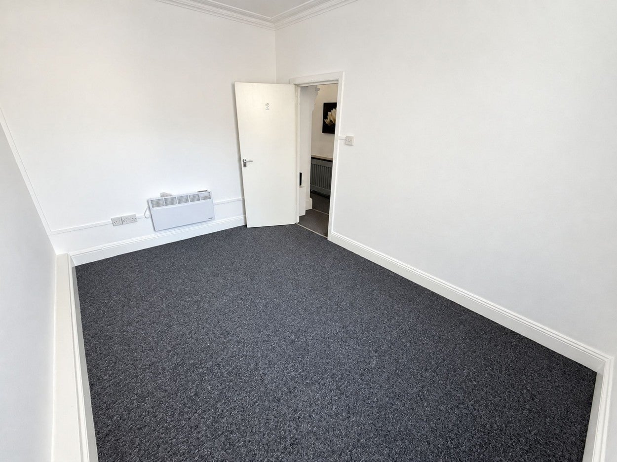 Room Kingston Road in Bristol