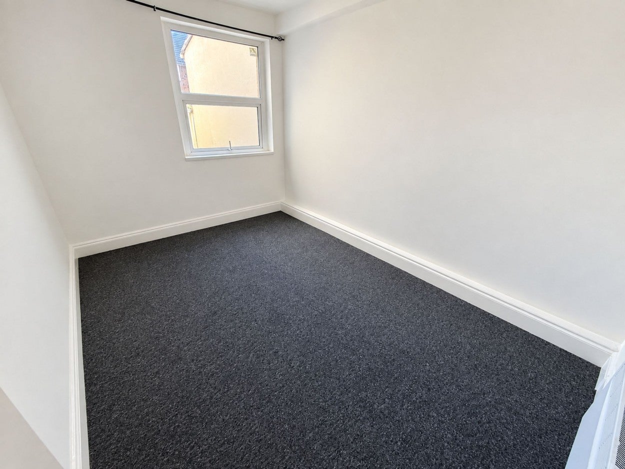 Room Kingston Road in Bristol