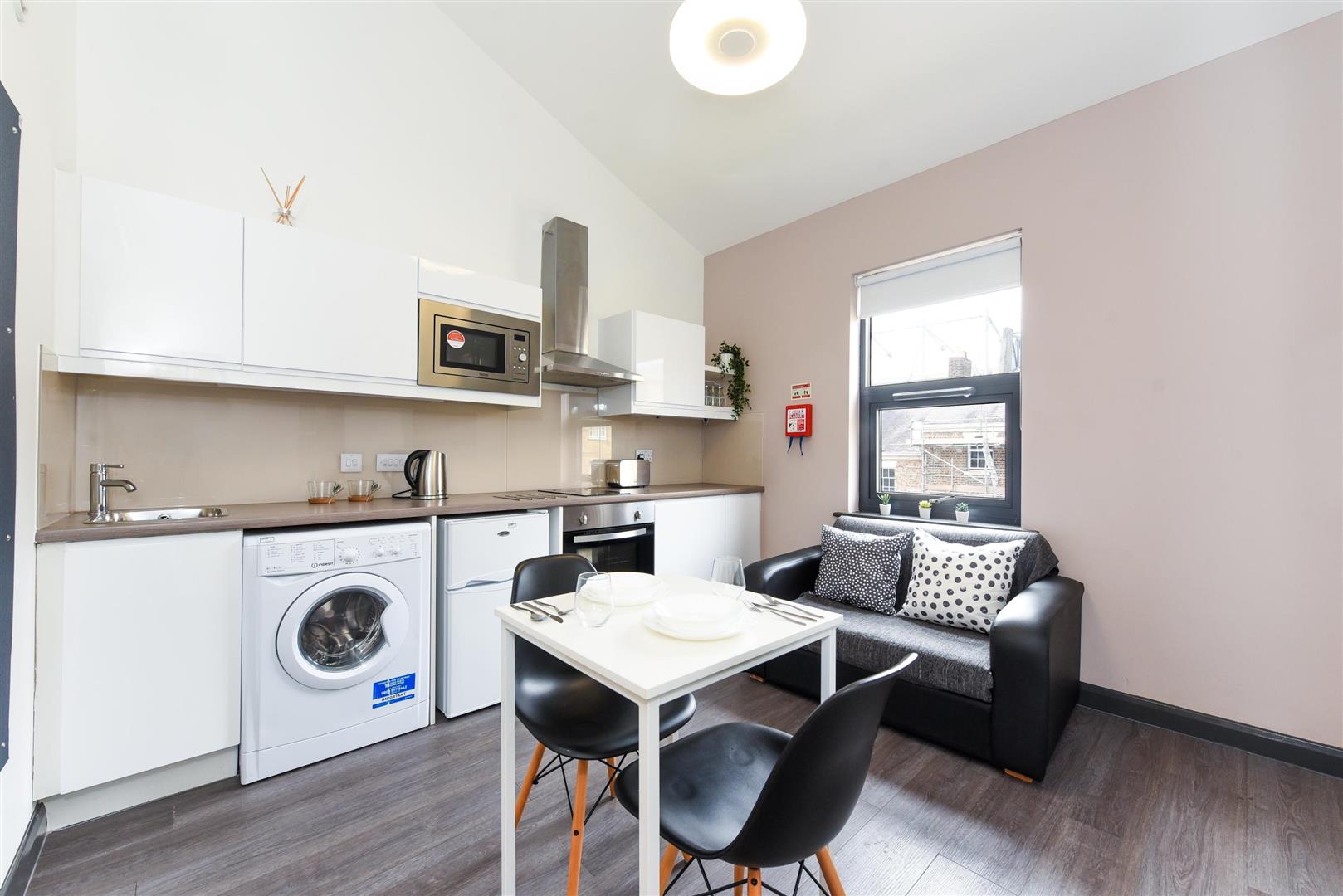 Room St James Street in Newcastle upon Tyne