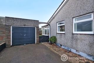 House Hunter Drive in Stonehaven