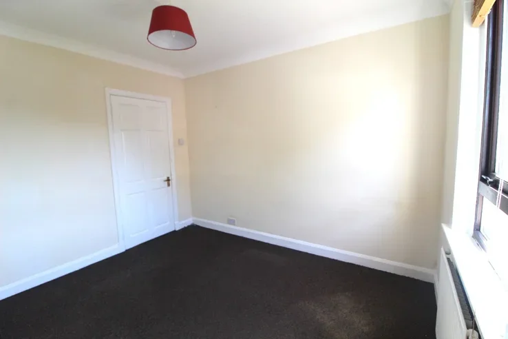 Flat Cardross Crescent in Broxburn