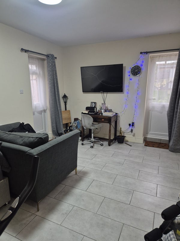 Room Keel Drive in Slough