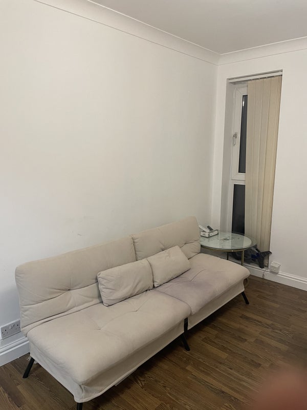 Flat Cottrell Street in Sandwell