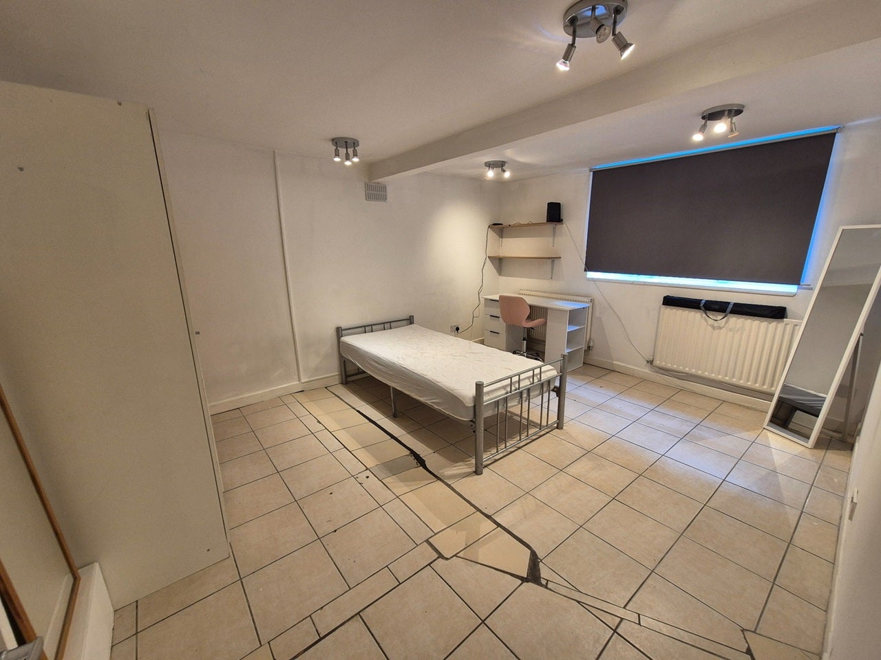 Flat Marchmont Street in Greater London