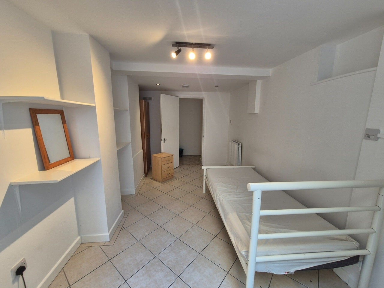 Flat Marchmont Street in Greater London