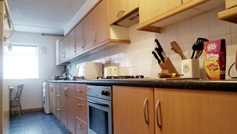 Room Dorrington Road in Newcastle upon Tyne