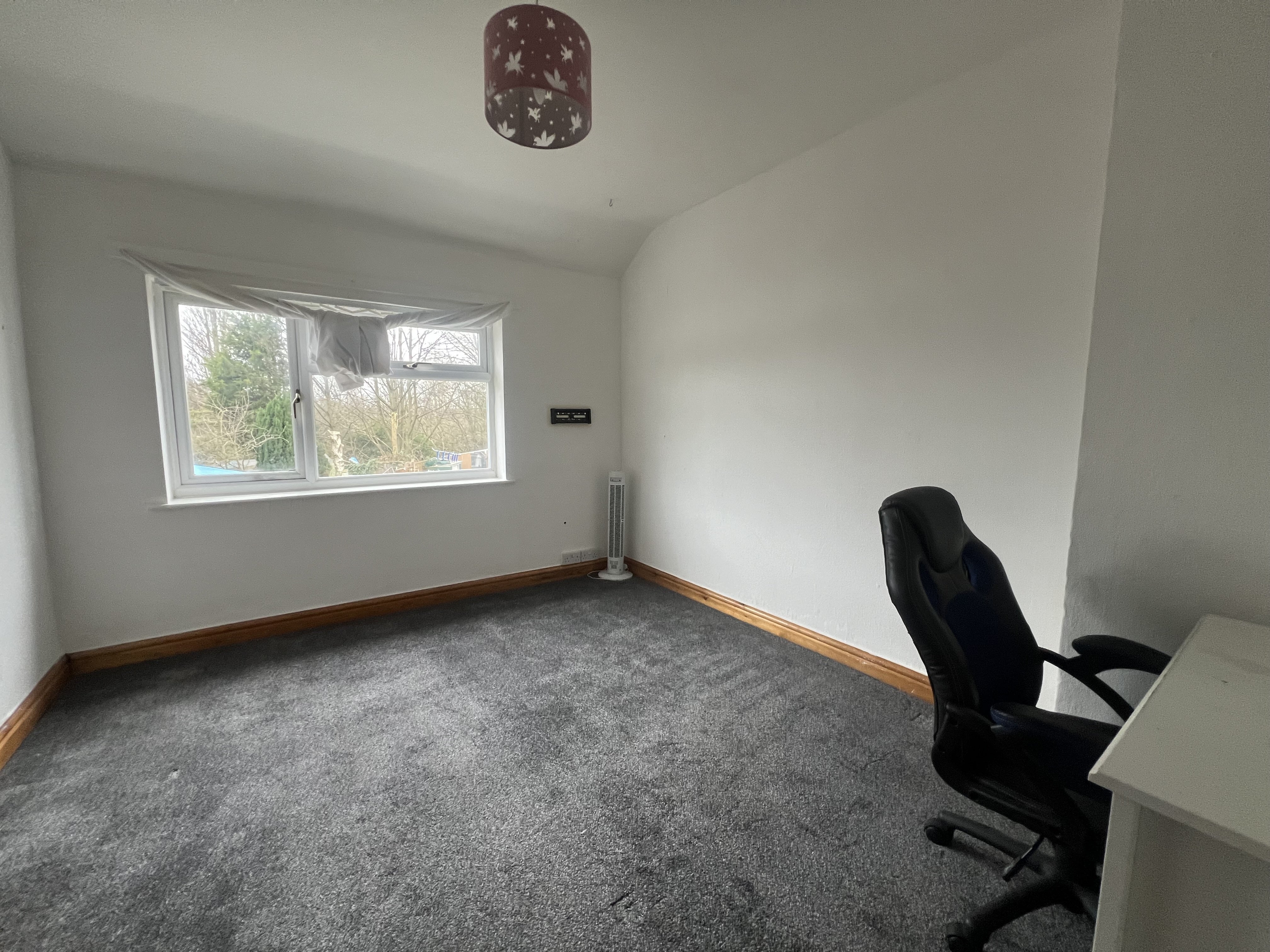 House Ambrose Close in Willenhall