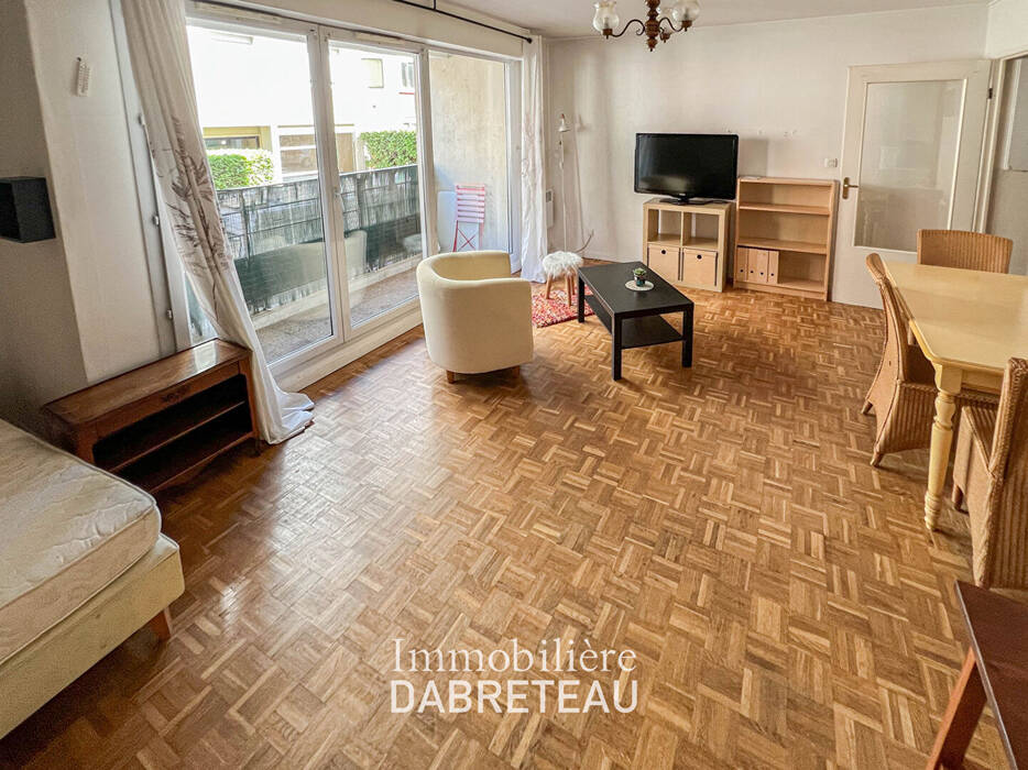 Flat Rue du 4 Septembre 1797 in Villeurbanne