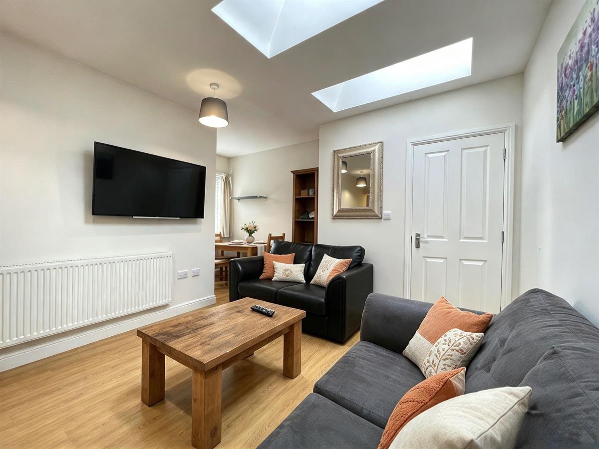 House Pierrepont Road in Rushcliffe