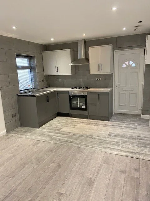 Flat Clare Road in Greater London