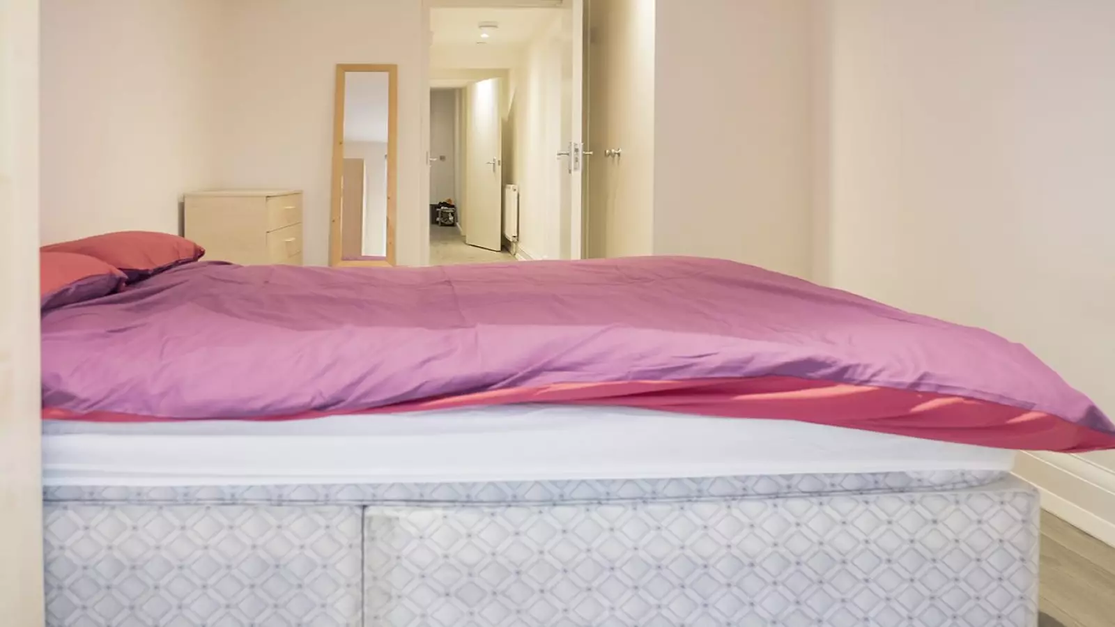 Flat Tachbrook Street in City of Westminster